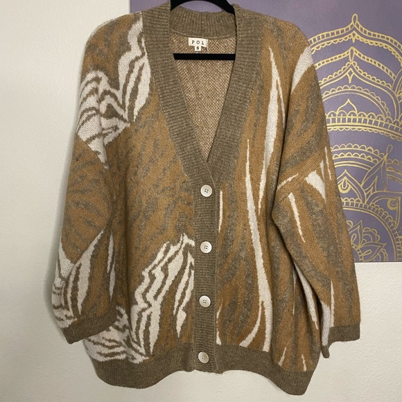 POL Sweaters - POL Oversized Button Front Cardigan